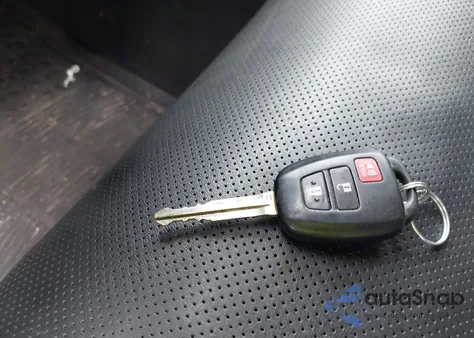 2019 Toyota Tundra Platinum 5.7L V8 z USA, uszkodzony, nr VIN 5TFAY5F15KX815024